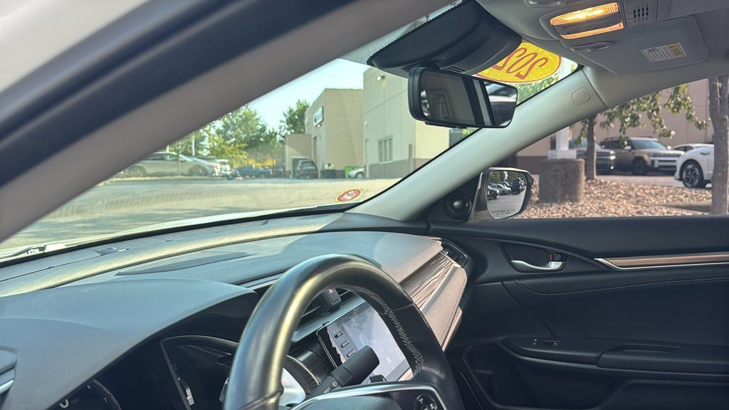 Certified 2020 Honda Civic Touring image 24