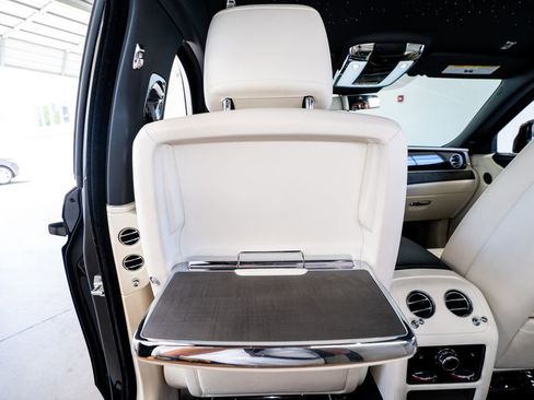 Used 2022 Rolls-Royce Ghost AWD/4WD image 45