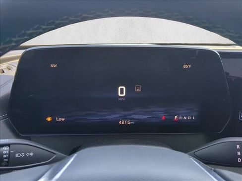 Used 2024 Chevrolet Traverse LT FWD image 11