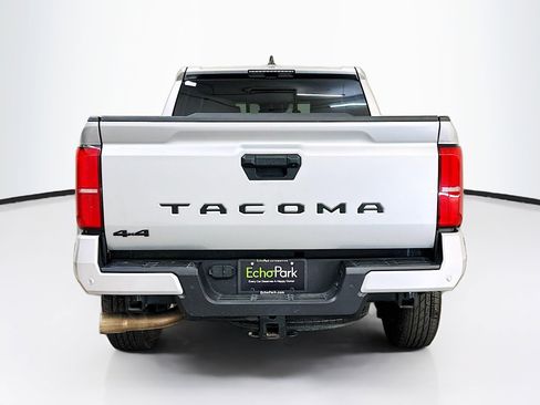 Used 2025 Toyota Tacoma TRD Sport w/ TRD Sport Upgrade Package image 7