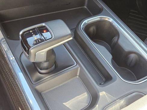 Used 2023 Chevrolet Silverado 1500 LT Trail Boss w/ Convenience Package II image 26