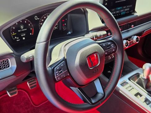 Used 2025 Honda Civic Type R image 18