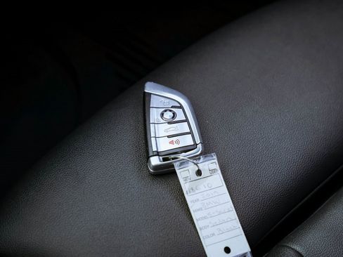 Used 2019 BMW 530i 530i image 10