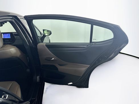 Used 2024 Lexus ES 350 w/ Premium Package image 33