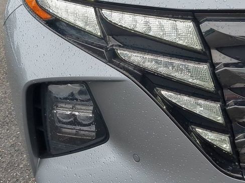 Used 2023 Hyundai Tucson Limited AWD/4WD image 9