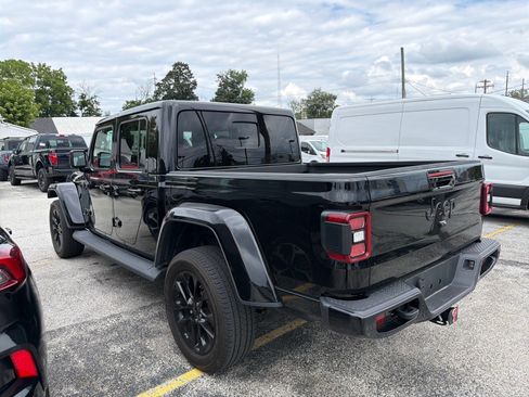 Used 2021 Jeep Gladiator Overland AWD/4WD image 8