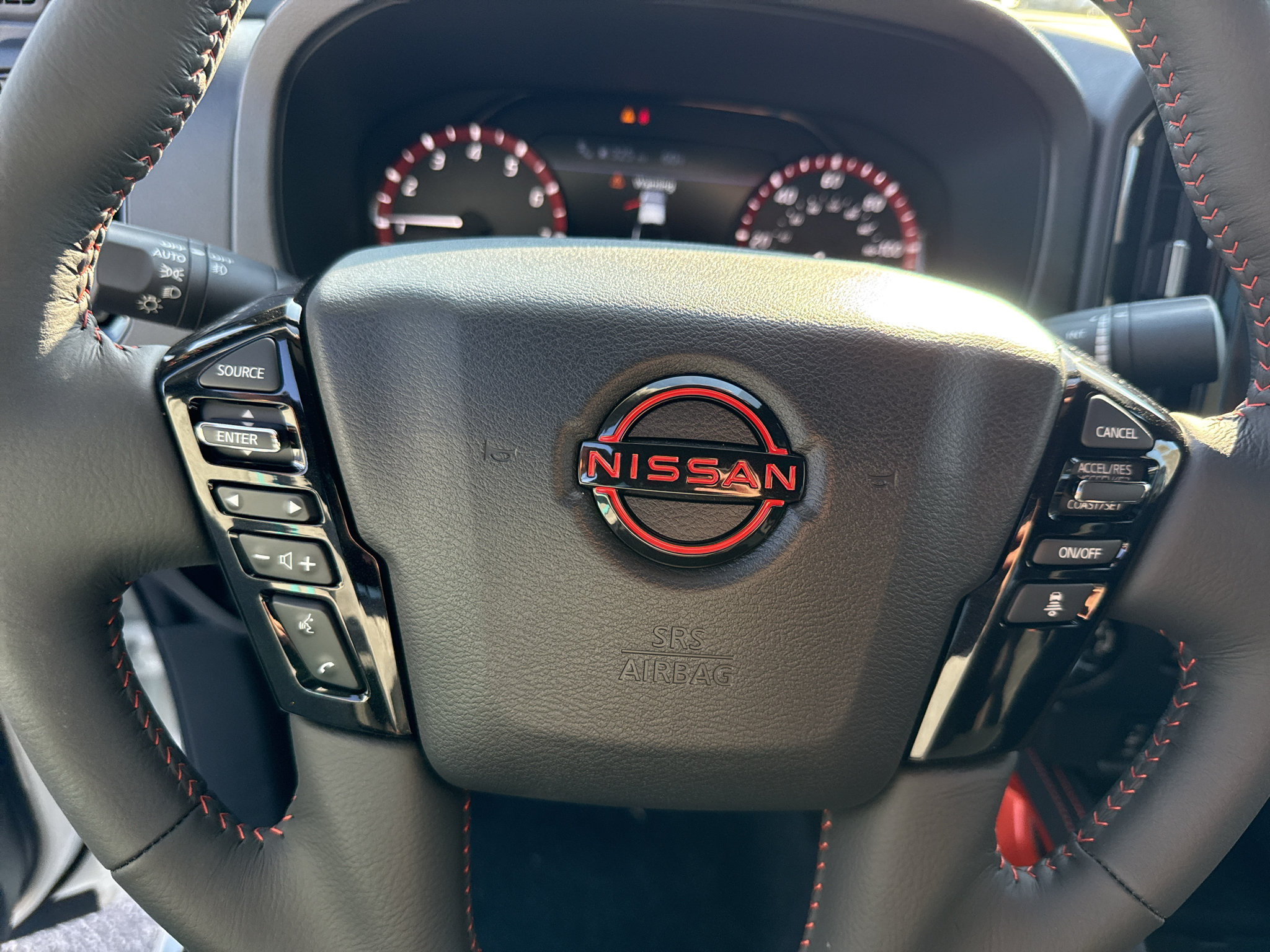 New 2027 Nissan Frontier PRO-4X w/ Pro Convenience Package AWD/4WD image 5