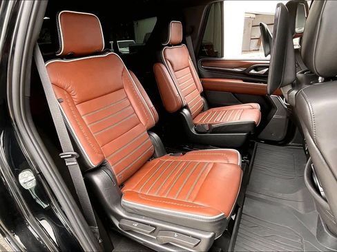 Used 2023 GMC Yukon Denali Ultimate image 18