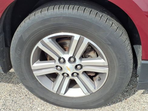 Used 2017 Chevrolet Traverse LT FWD image 23