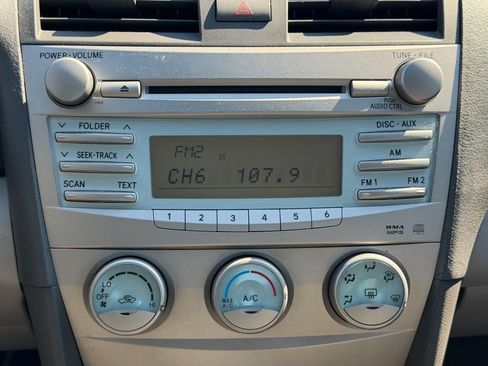 Used 2007 Toyota Camry LE image 17