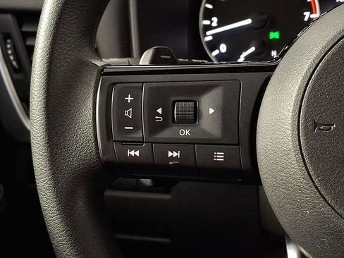 Used 2023 Nissan Rogue SV AWD/4WD image 19