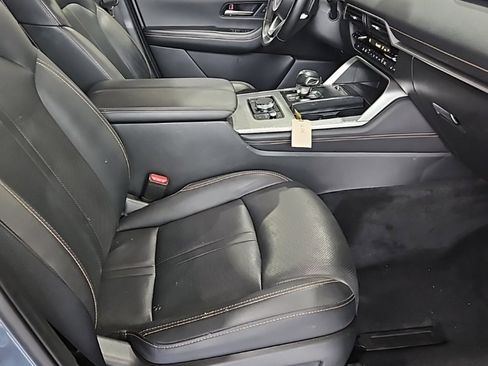 Used 2025 MAZDA CX-70 3.3 Turbo w/ Preferred Package image 12