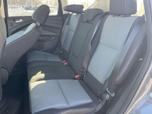 Used 2017 Ford Escape SE w/ Equipment Group 201A image 13