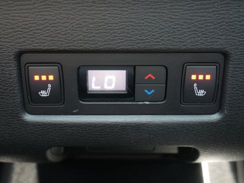 Used 2024 Mitsubishi Outlander SEL AWD/4WD image 18