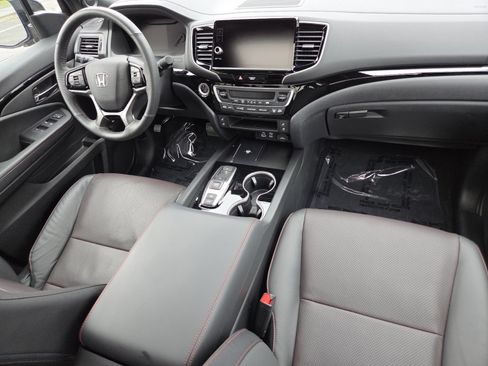 Used 2024 Honda Ridgeline Black Edition image 31