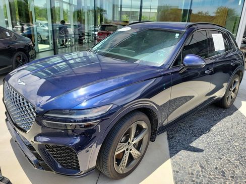 Used 2025 Genesis GV70 3.5T Sport w/ Sport Advanced Package AWD/4WD image 5