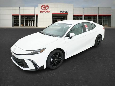 New 2026 Toyota Camry SE image 5