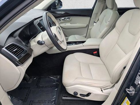 Used 2019 Volvo XC90 T6 Momentum w/ Advanced Package AWD/4WD image 16