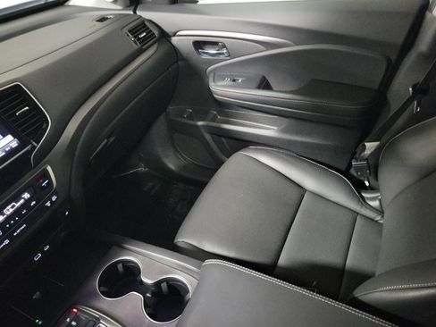 Used 2024 Honda Ridgeline RTL image 17