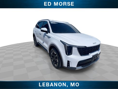 Used 2026 Kia Sorento S FWD image 2