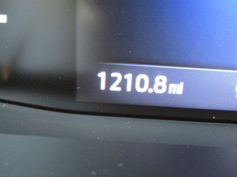 Used 2024 Ford Escape ST-Line w/ Tech Pack #1 AWD/4WD image 21