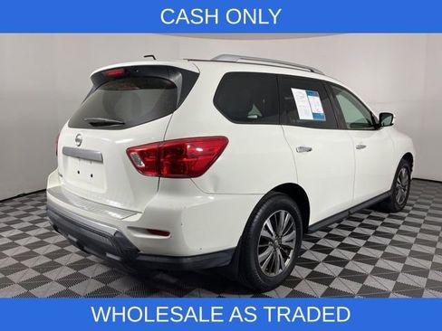 Used 2017 Nissan Pathfinder S image 8