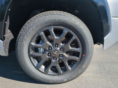 New 2026 Toyota Tundra Platinum AWD/4WD image 28