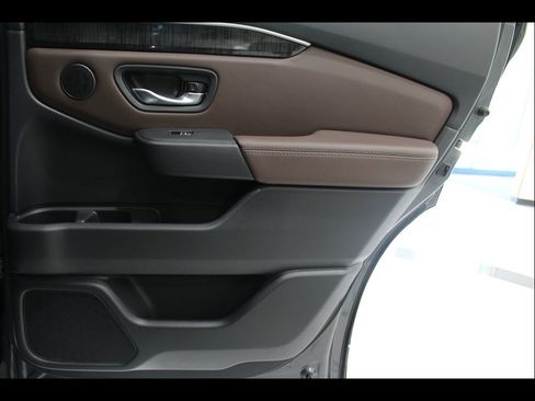 Certified 2023 Honda Pilot Elite image 23