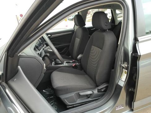 Used 2021 Volkswagen Jetta S w/ Driver Assistance Package image 15