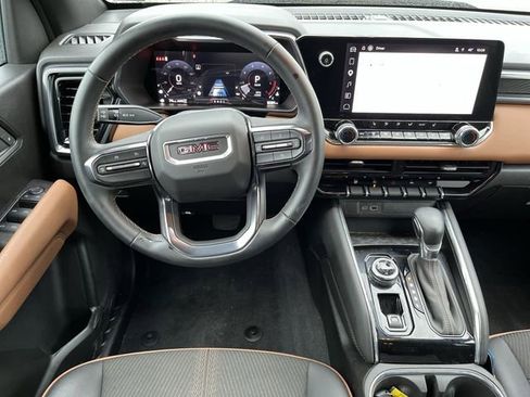 Used 2025 GMC Canyon AT4 AWD/4WD image 12