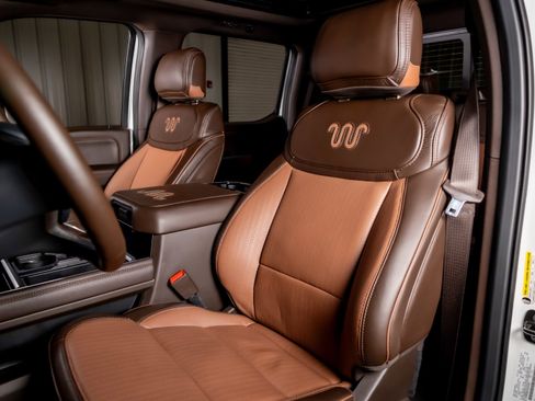 Used 2025 Ford F250 King Ranch AWD/4WD image 4