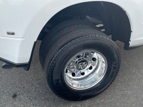 New 2026 RAM 3500 Laramie w/ Sport Appearance Package AWD/4WD image 8