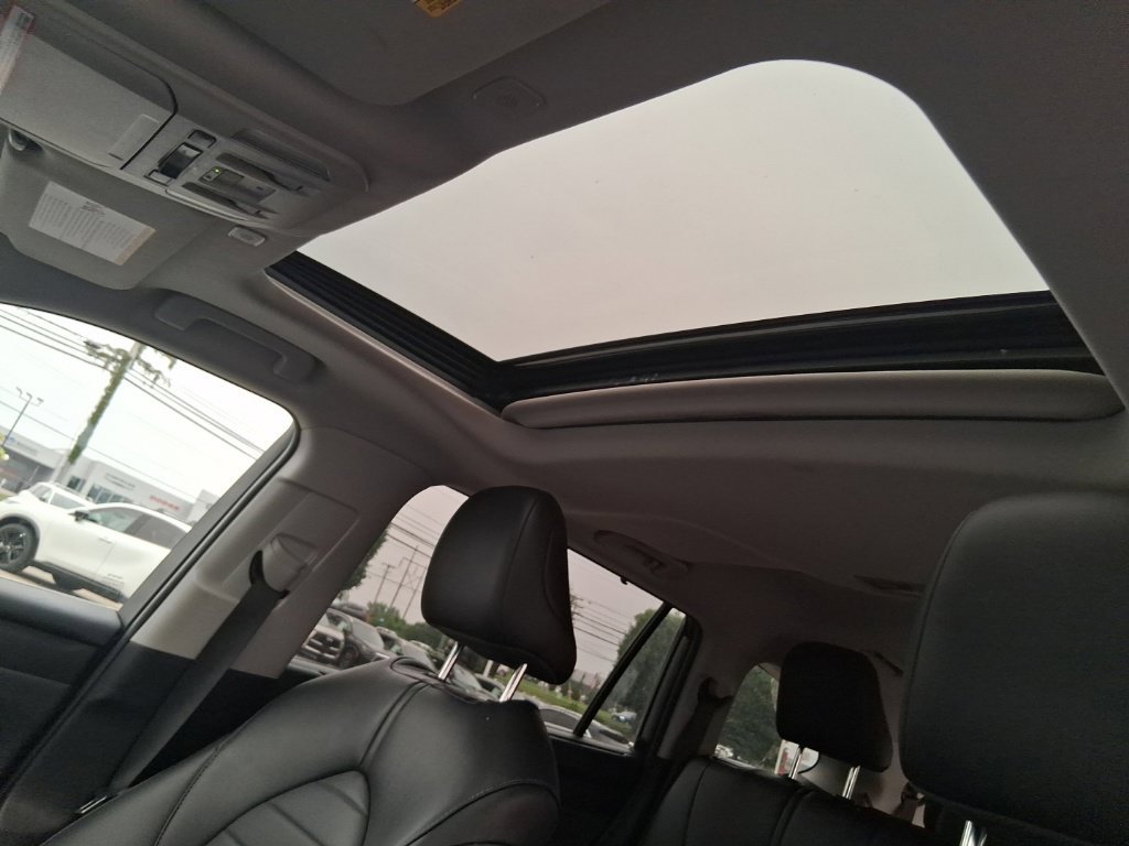 Used 2024 Toyota Highlander XLE AWD/4WD image 22