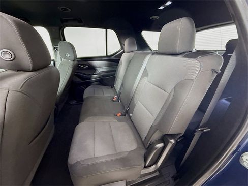 Used 2023 Chevrolet Traverse LT image 22