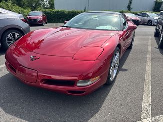 Used 2004 Chevrolet Corvette Coupe w/ Preferred Equipment Group RWD video 1