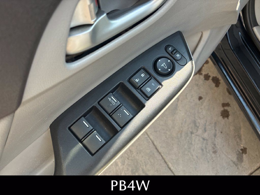 Used 2012 Honda Civic EX-L image 24