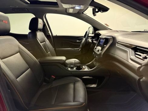 Used 2022 GMC Acadia AT4 w/ Technology Package AWD/4WD image 32