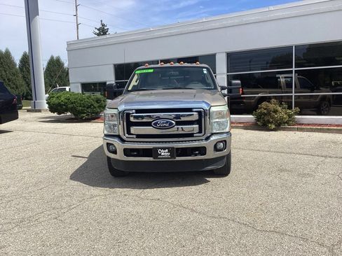 Used 2011 Ford F250 Lariat w/ Lariat Interior Pkg AWD/4WD image 5