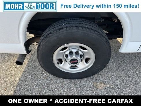 Used 2023 GMC Savana 3500 w/ Driver Convenience Package image 9