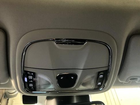 Used 2021 Jeep Cherokee Limited AWD/4WD image 25
