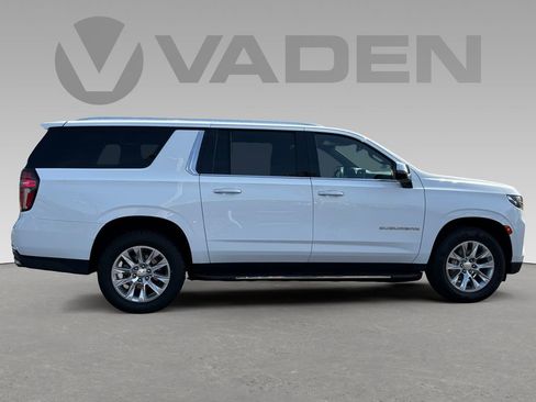 Used 2023 Chevrolet Suburban Premier RWD image 6