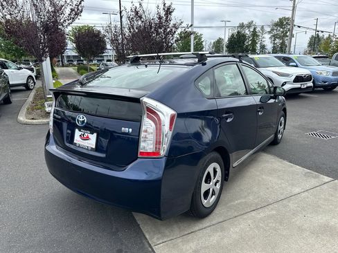 Used 2012 Toyota Prius Two FWD image 5