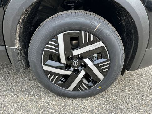 New 2026 Nissan Kicks SV w/ Cold Weather Package image 10