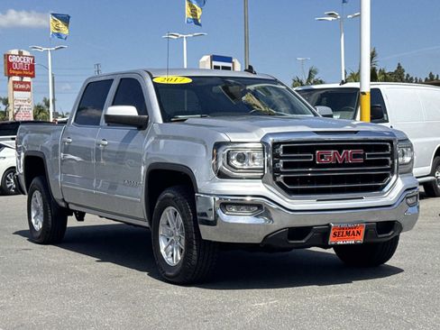 Used 2017 GMC Sierra 1500 SLE w/ SLE Value Package image 3