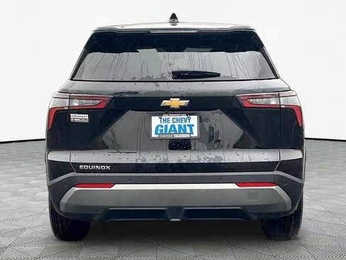 Used 2026 Chevrolet Equinox LT w/ LPO, Floor Liner Package FWD image 6