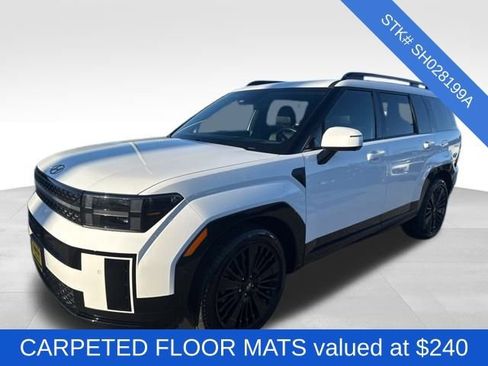 Used 2025 Hyundai Santa Fe Calligraphy image 3