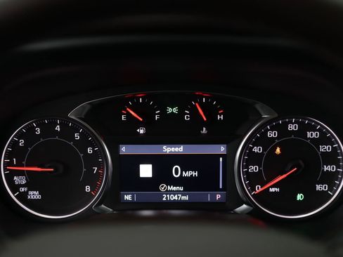 Used 2023 GMC Acadia SLT FWD image 11
