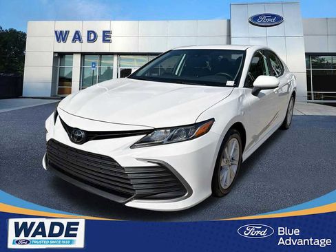 Used 2024 Toyota Camry LE AWD/4WD image 1