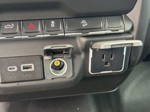 Certified 2025 Chevrolet Silverado 2500 Custom w/ Custom Value Package AWD/4WD image 19
