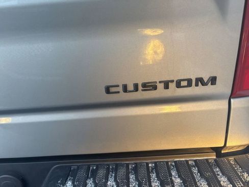 Used 2024 Chevrolet Silverado 1500 Custom Trail Boss w/ Dark Appearance Package image 26
